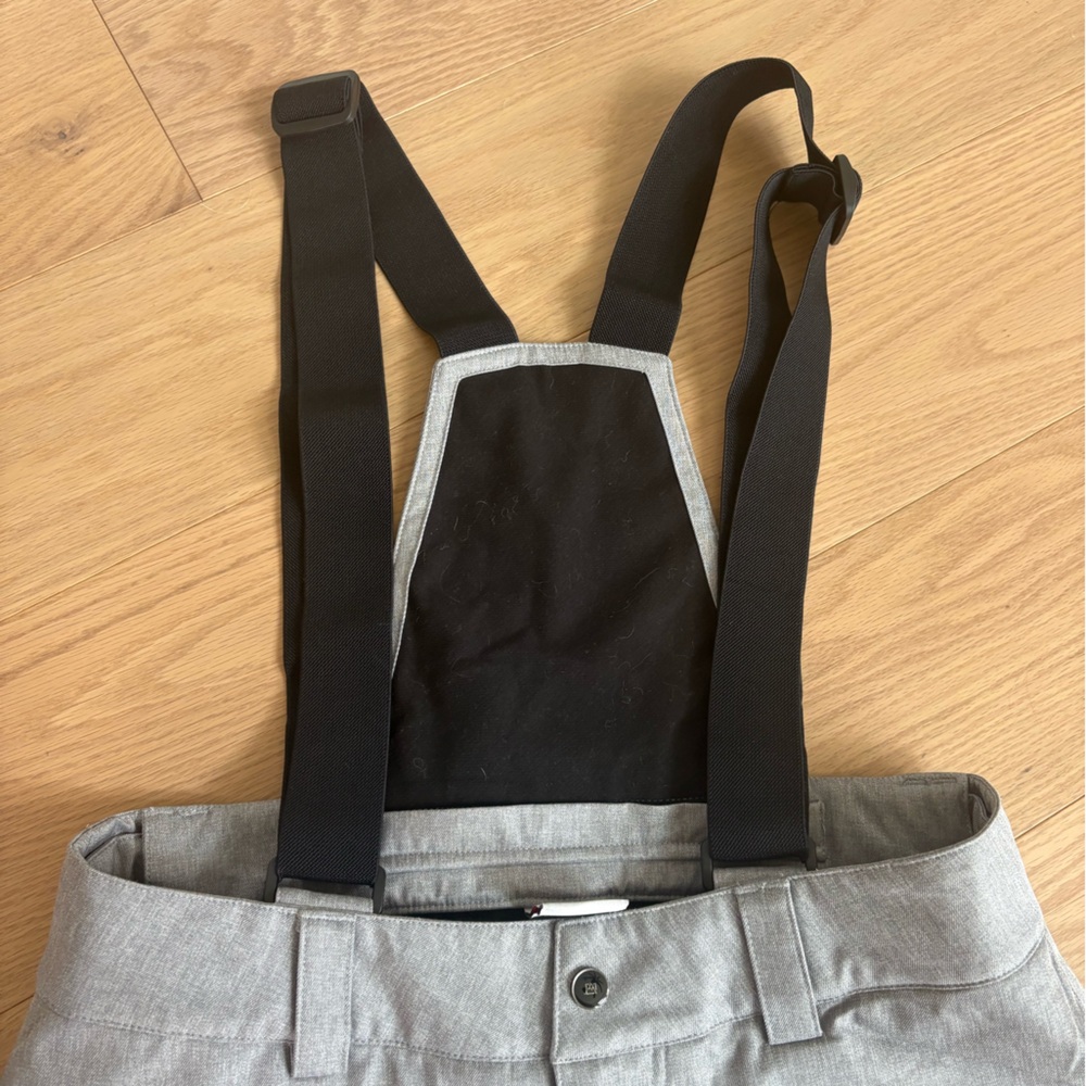 Women’s Avalanche Gray Ski Bibs NWOT - Picture 4 of 8